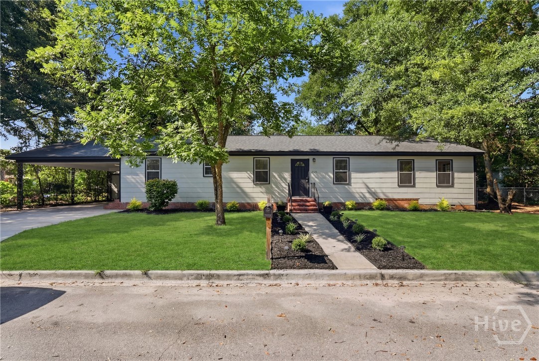 2326 Lorraine Drive Property Photo 2