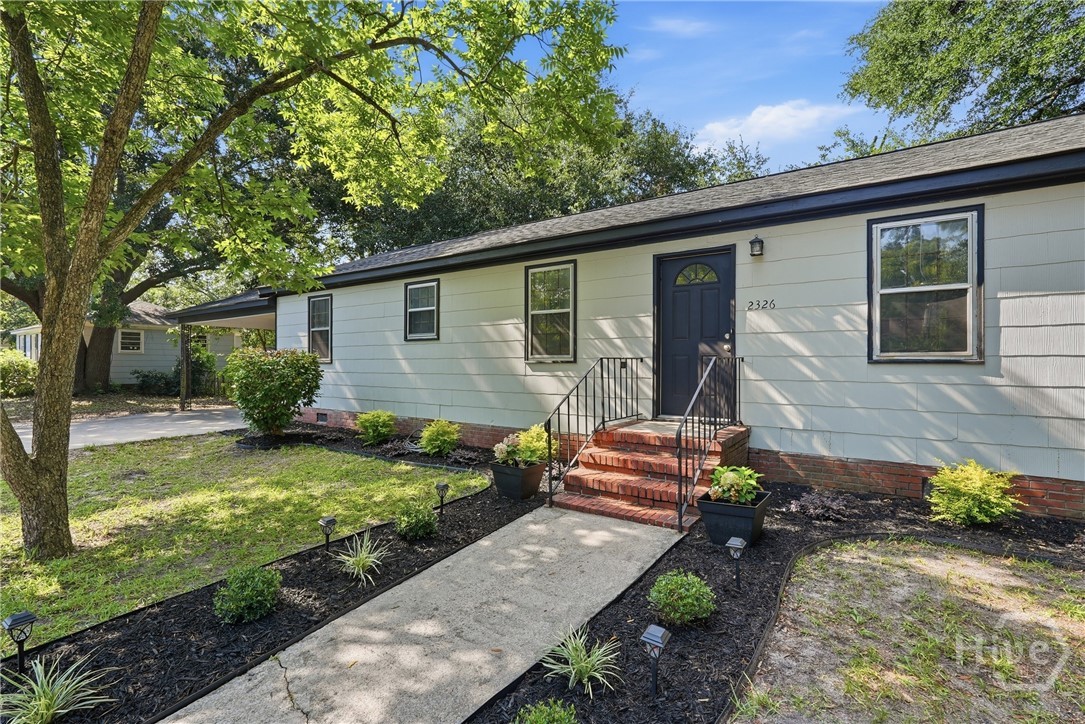 2326 Lorraine Drive Property Photo 3