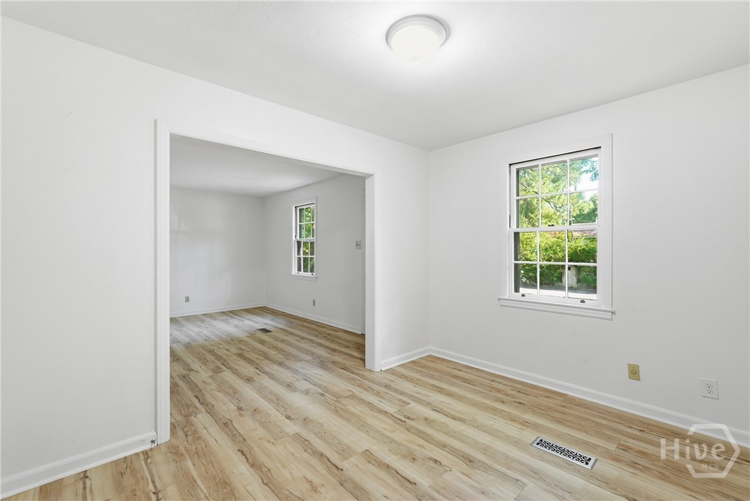2326 Lorraine Drive Property Photo 7