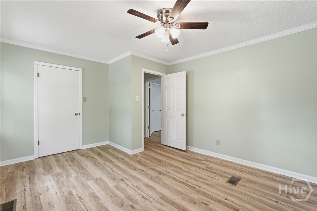 2326 Lorraine Drive Property Photo 15