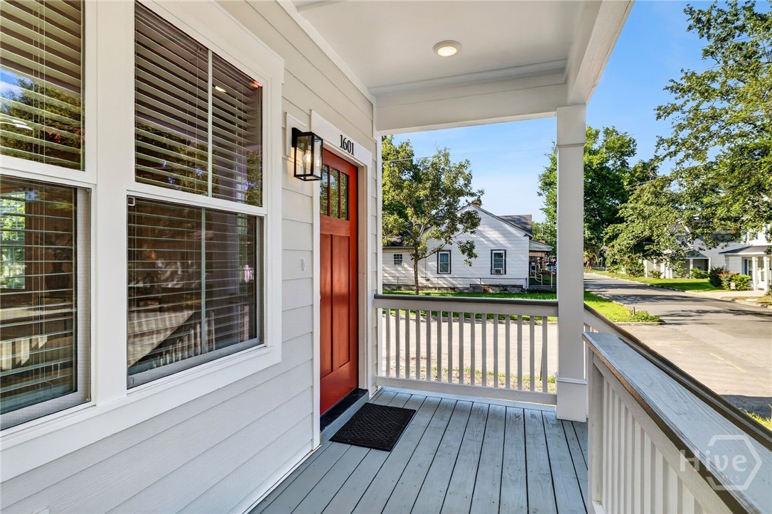 1601 Grove Street Property Photo 4