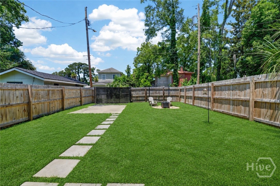 706 W 44th Street Property Photo 35