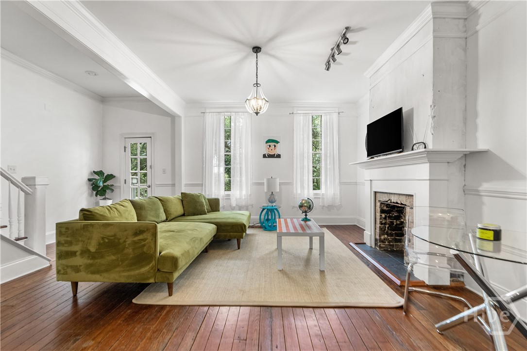 521 E Broad Street 2 Property Photo 5
