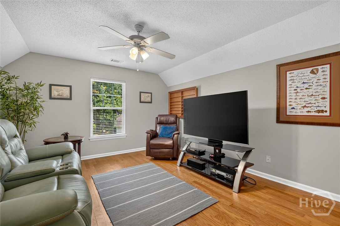 315 Gloucester Road Property Photo 41