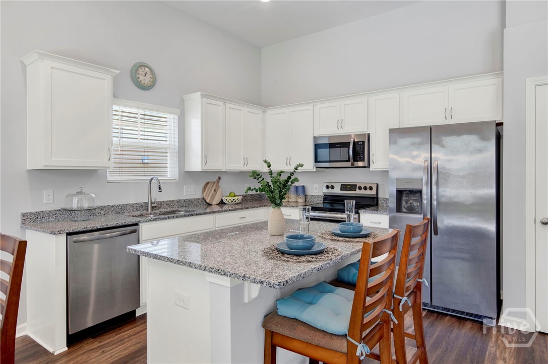 12 Cadre Circle Property Photo 6