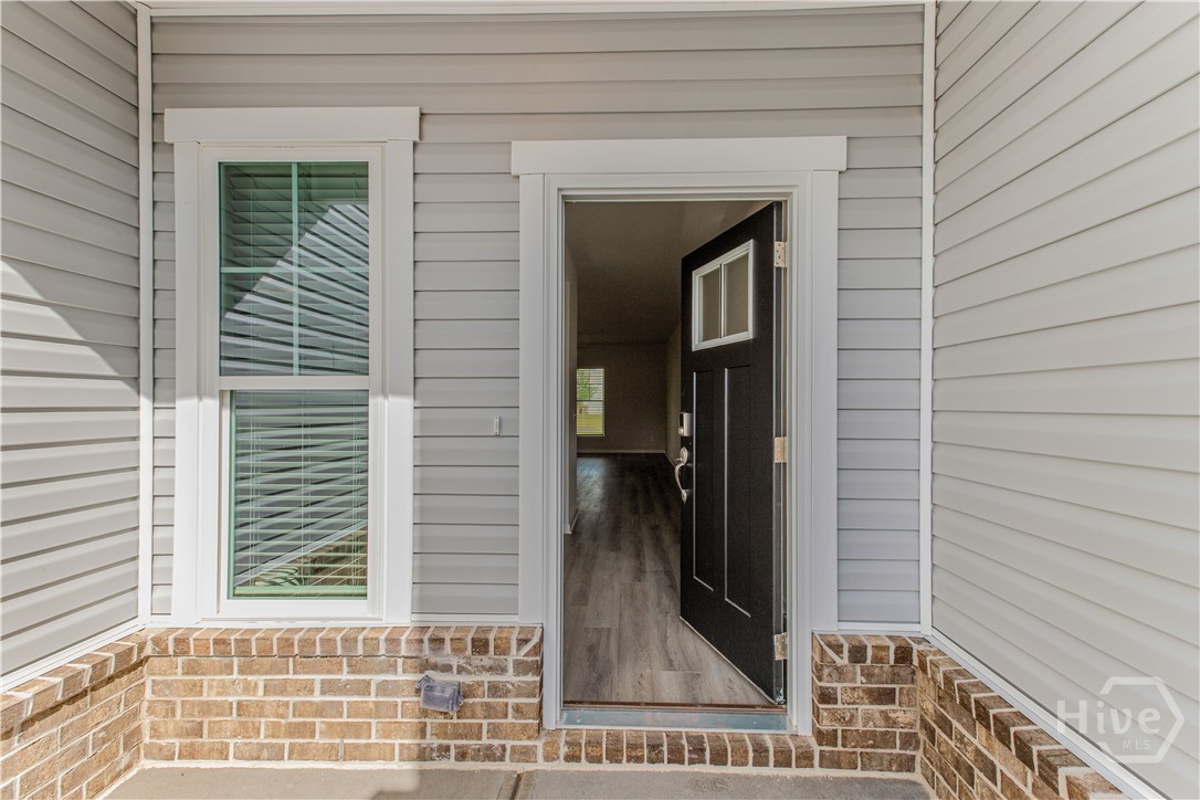 309 Pinebury Road Property Photo 5