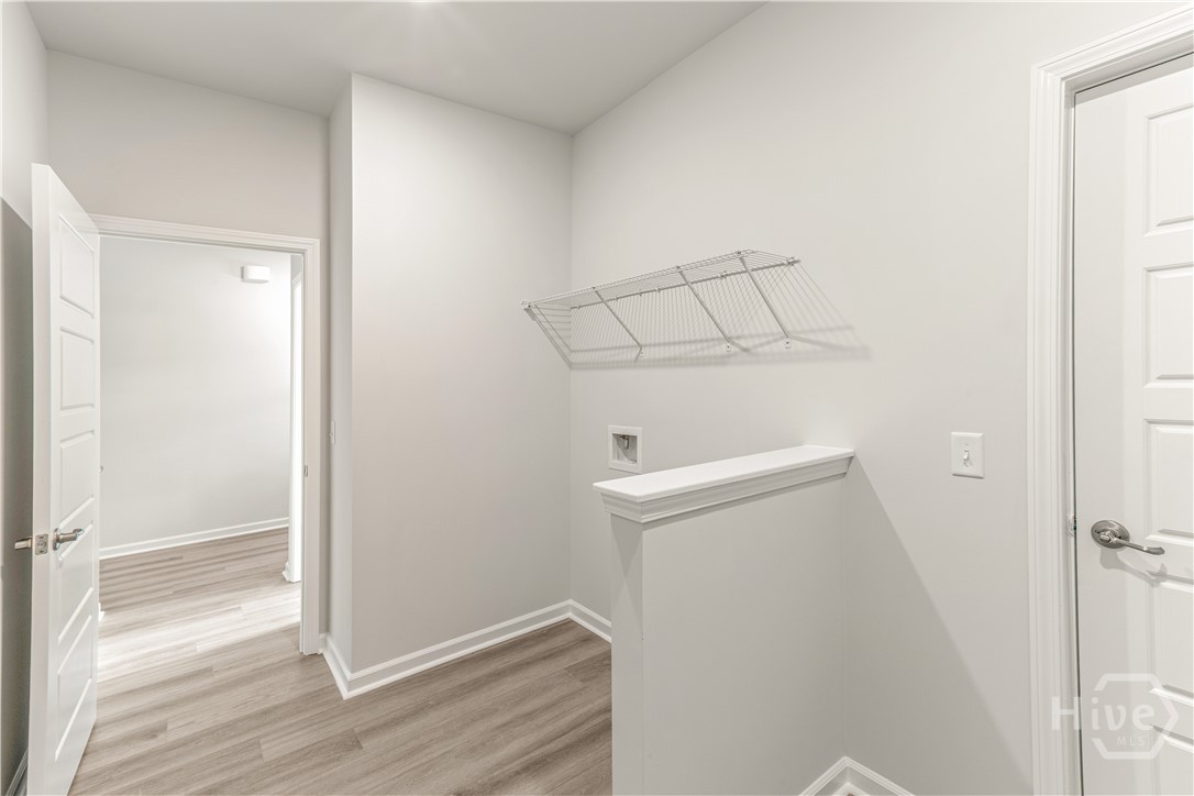 309 Pinebury Road Property Photo 8