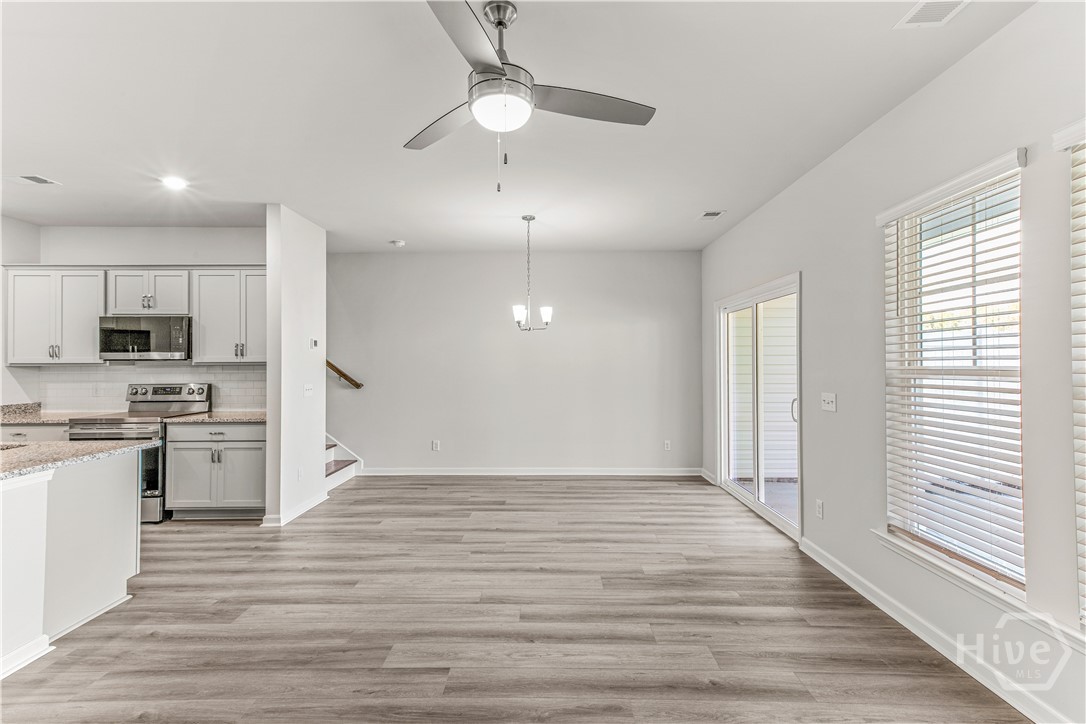 309 Pinebury Road Property Photo 14