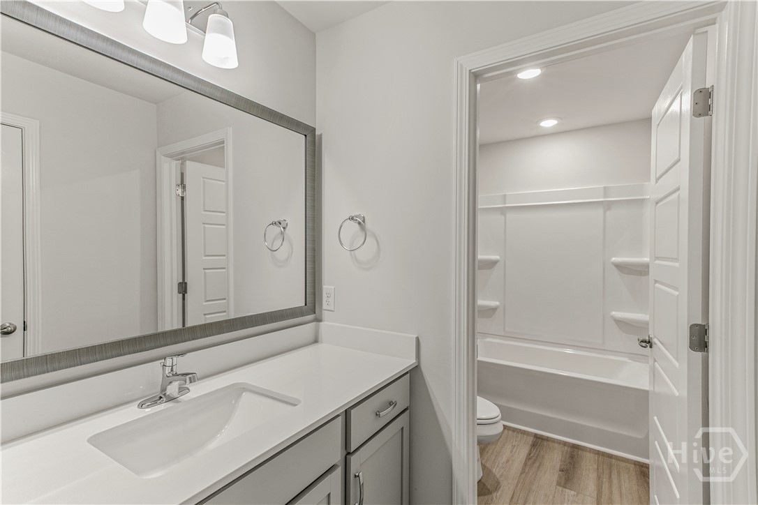 309 Pinebury Road Property Photo 24