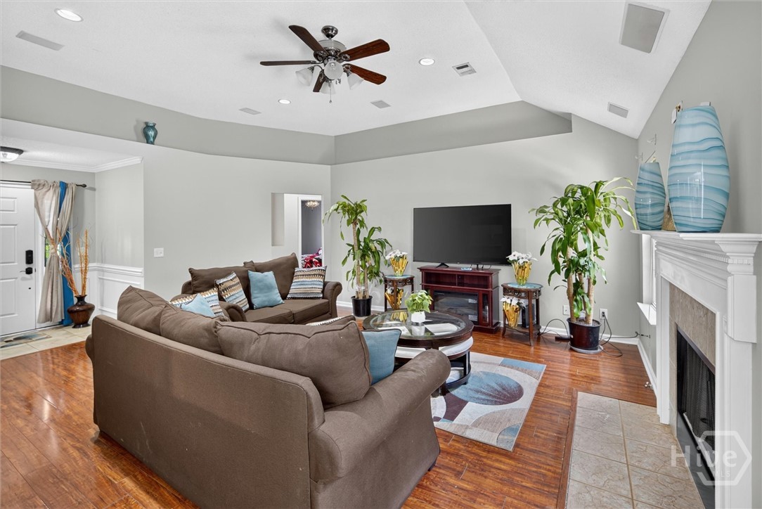 156 Dovetail Crossing Property Photo 6