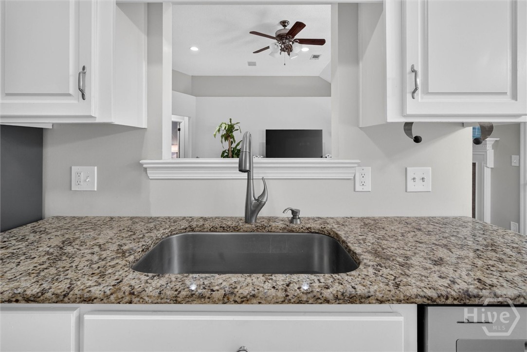156 Dovetail Crossing Property Photo 8