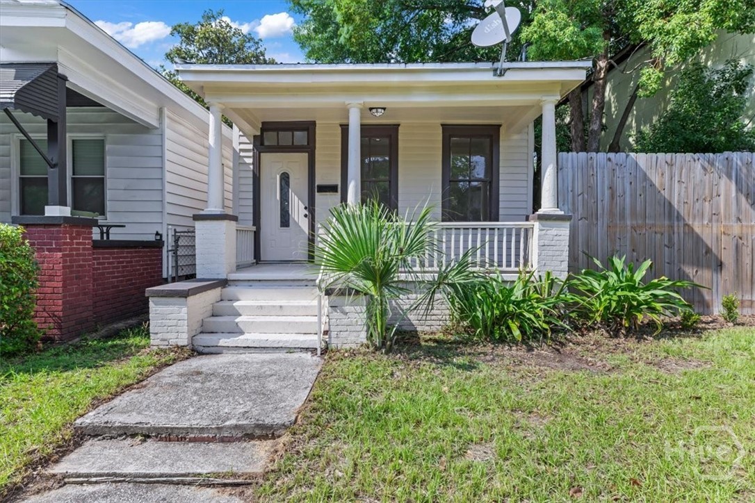 604 W 40th Street Property Photo 1