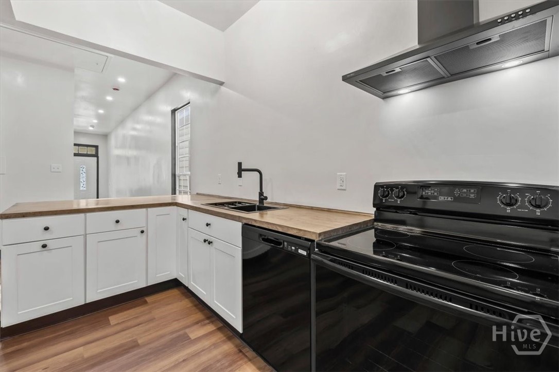 604 W 40th Street Property Photo 15