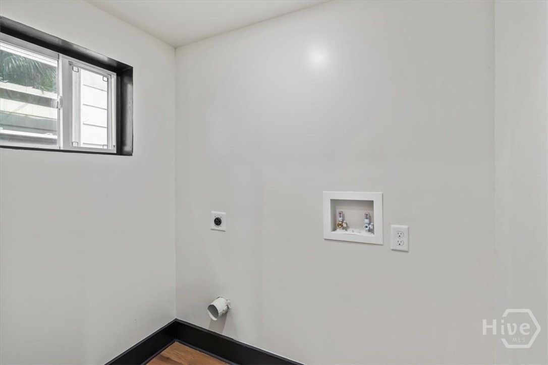 604 W 40th Street Property Photo 26