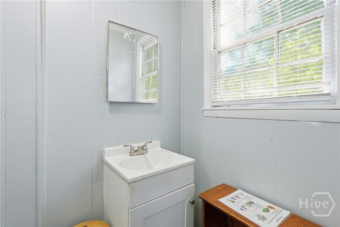 204 Best Street Property Photo 15
