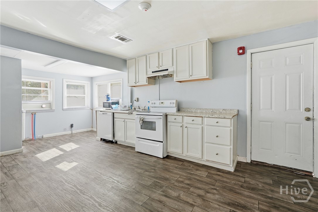 204 Best Street Property Photo 16