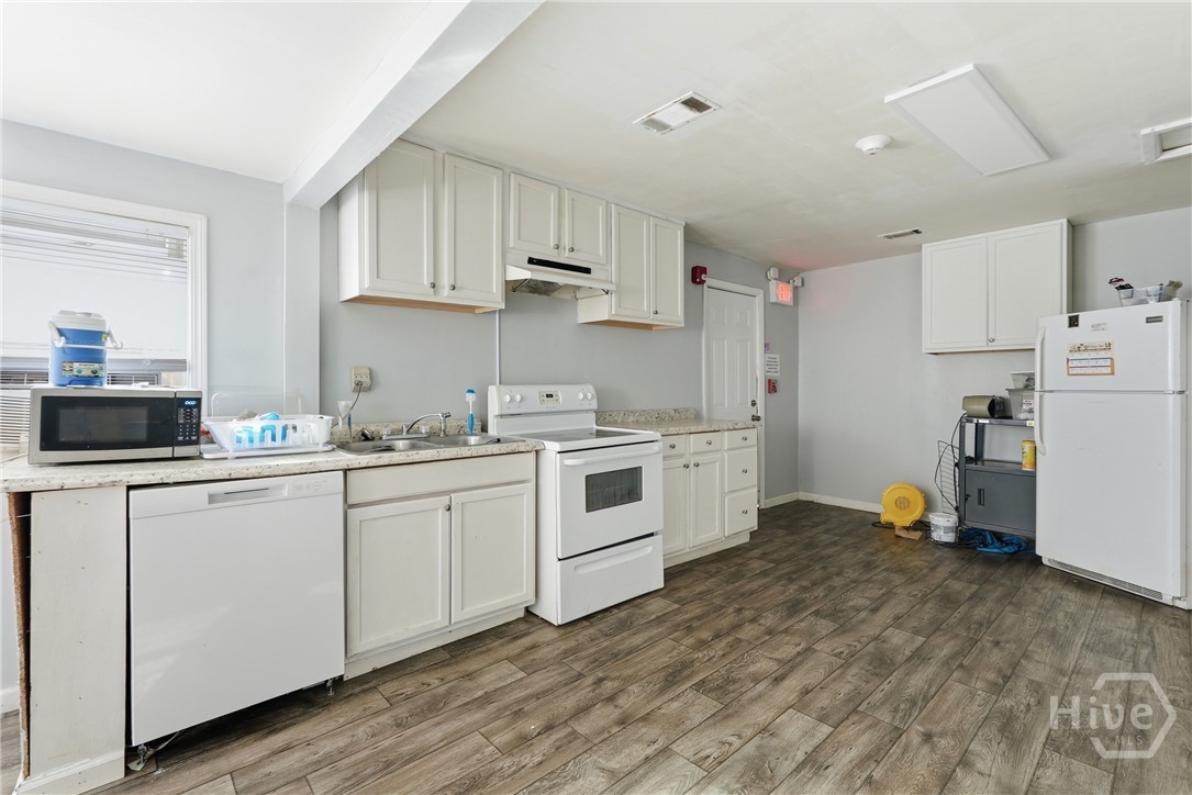 204 Best Street Property Photo 18