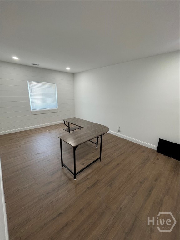1901 Waters Avenue B Property Photo 9