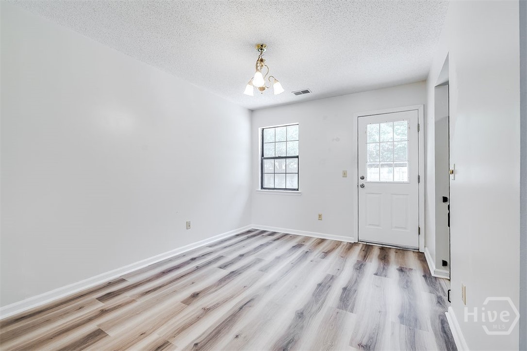 1750 Ashton Drive Property Photo 3