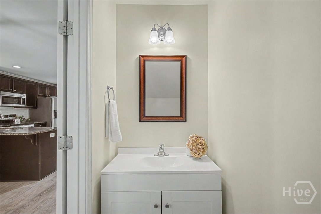 200 Sawgrass Drive Property Photo 9
