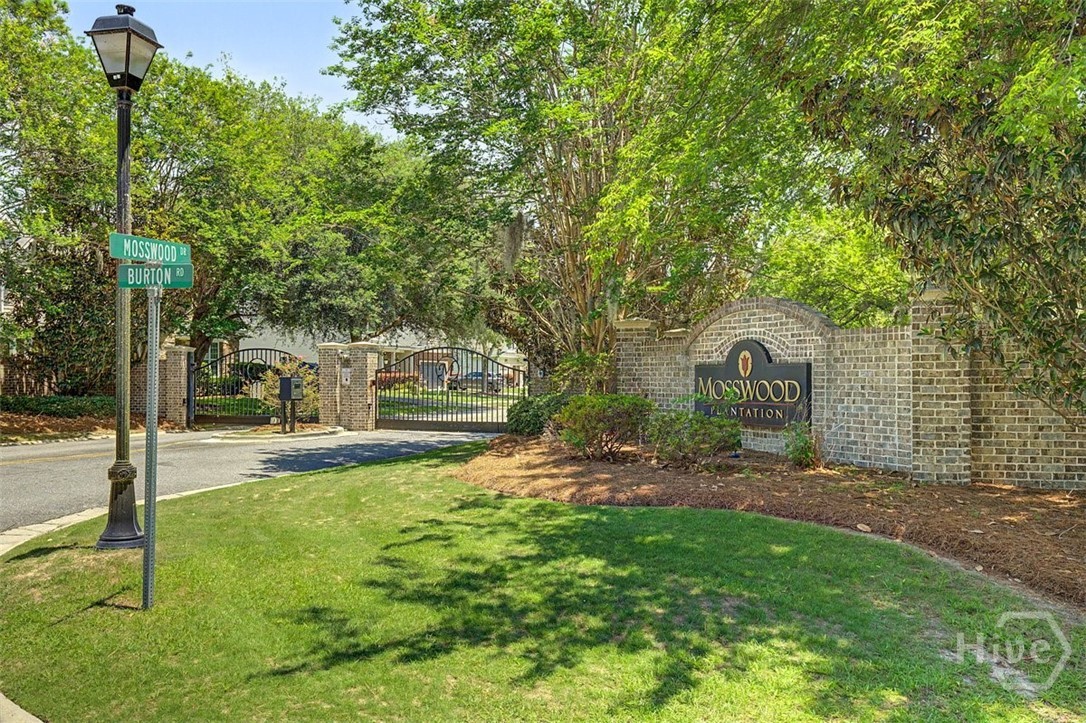 200 Sawgrass Drive Property Photo 35