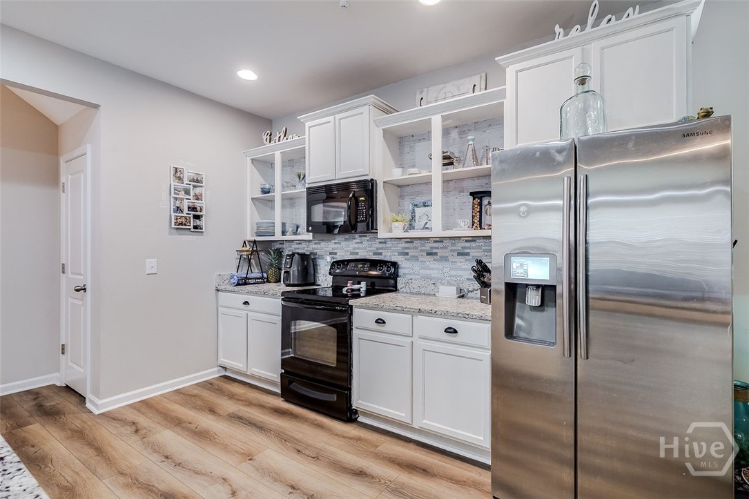 10 Central Park Way Property Photo 15