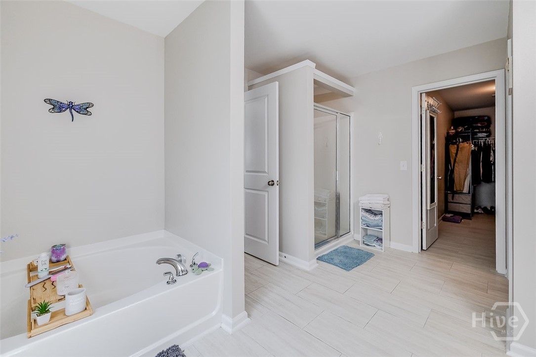 10 Central Park Way Property Photo 28