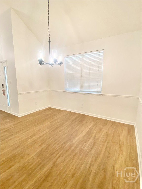129 Tappan Zee Drive Property Photo 3