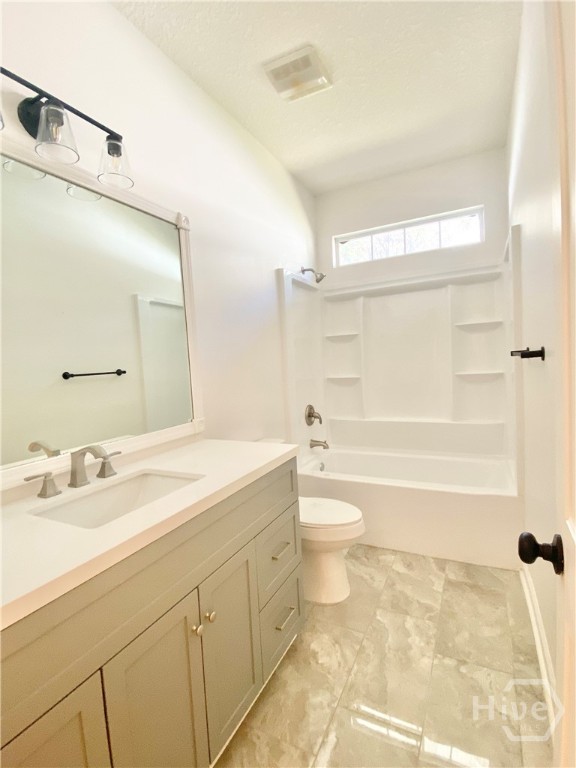 129 Tappan Zee Drive Property Photo 10
