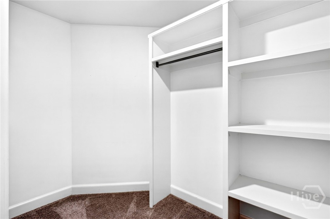 2 White Oak Lane Property Photo 35