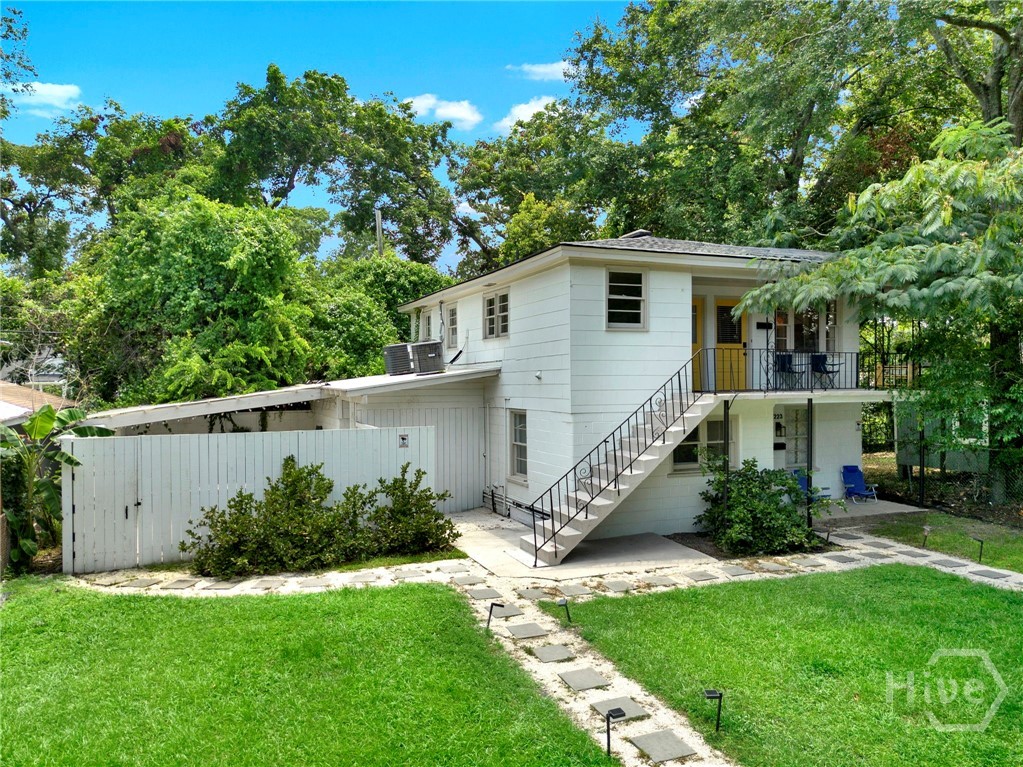 1223 & 1225 E 70th Street Property Photo 49