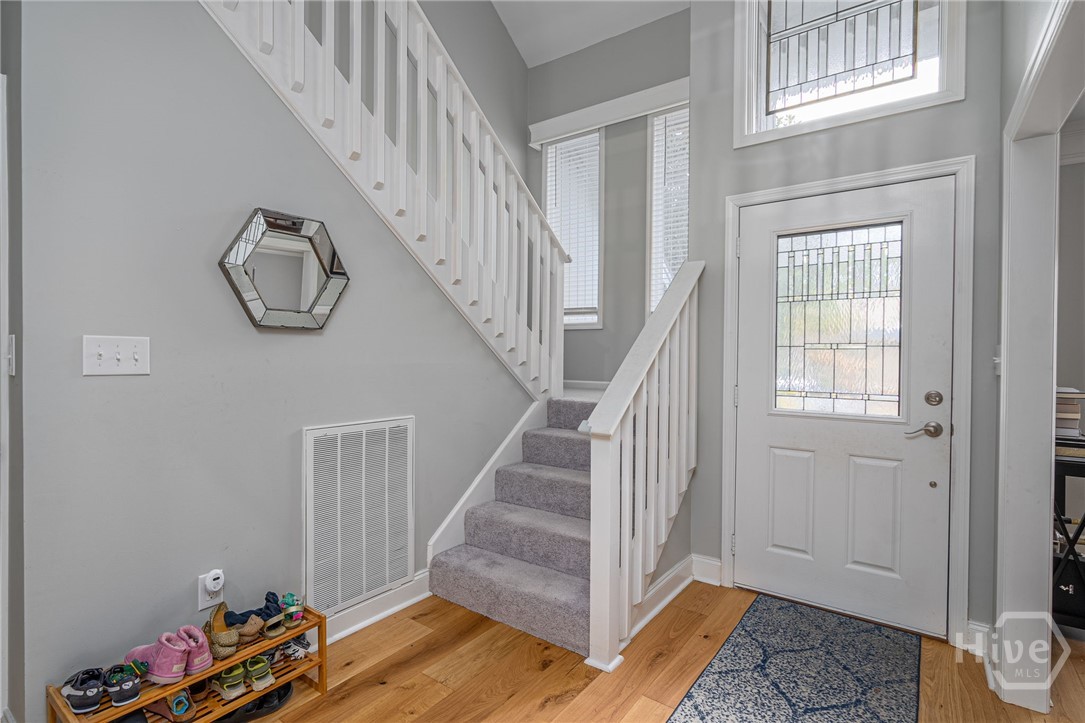 17 Riding Lane Property Photo 3
