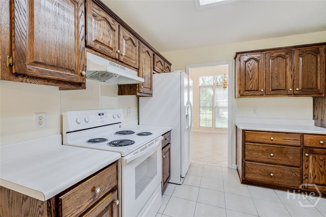 114 Red Bluff Circle Property Photo 6