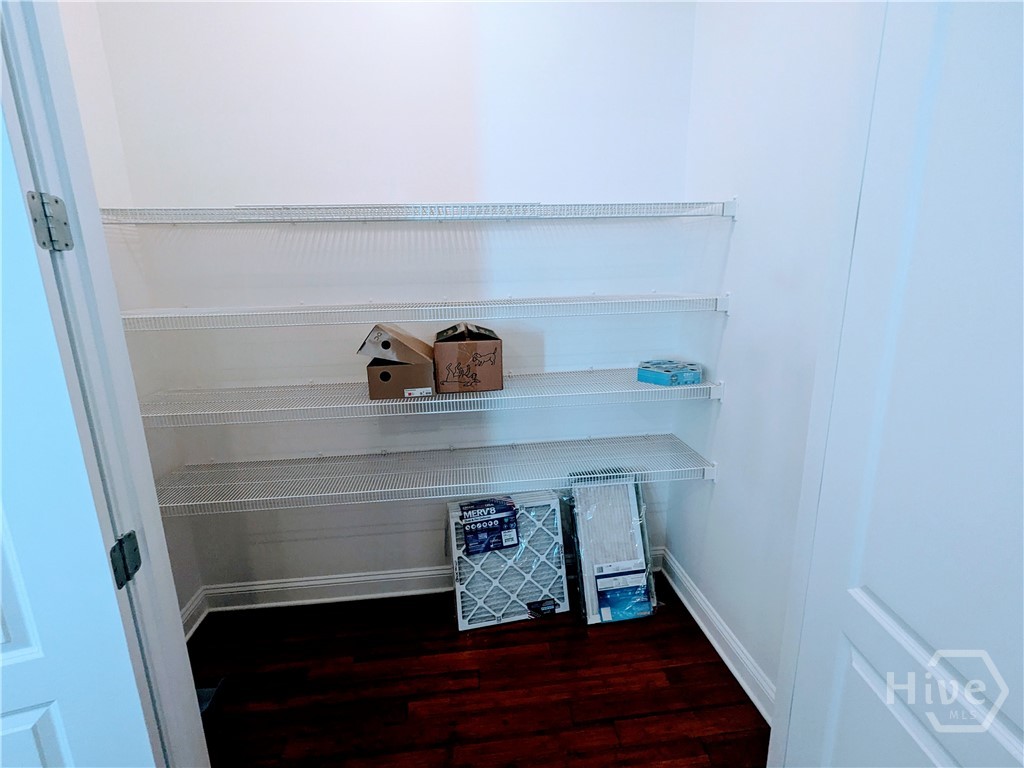 316 E 31st Street Property Photo 10