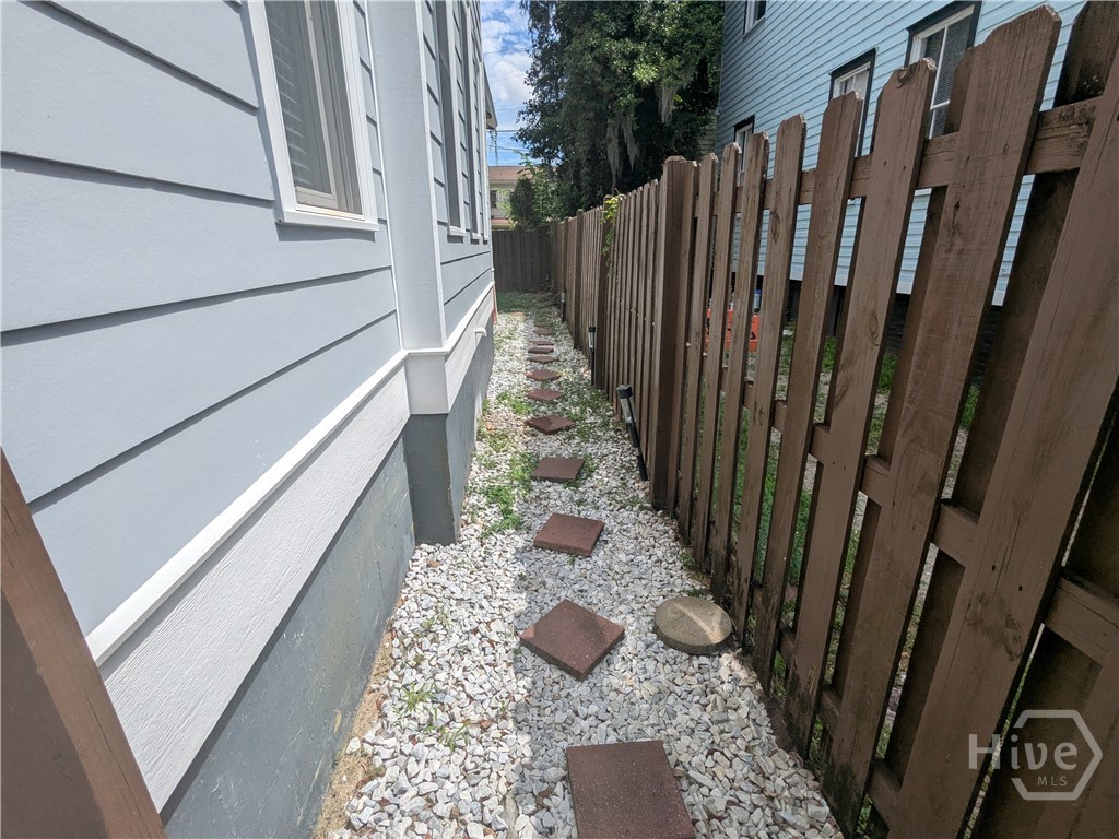 316 E 31st Street Property Photo 19