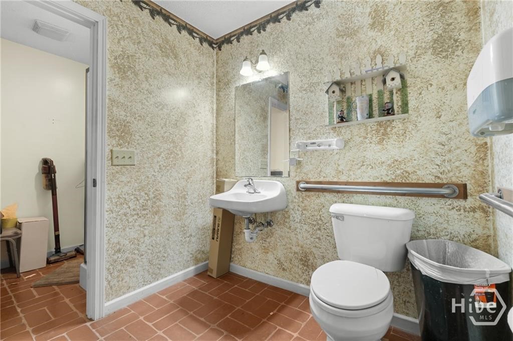 3232 21 Highway Property Photo 8