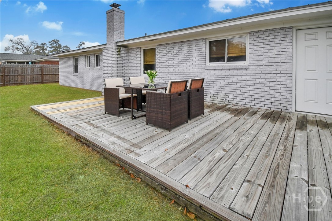 1015 Reita Street Property Photo 25