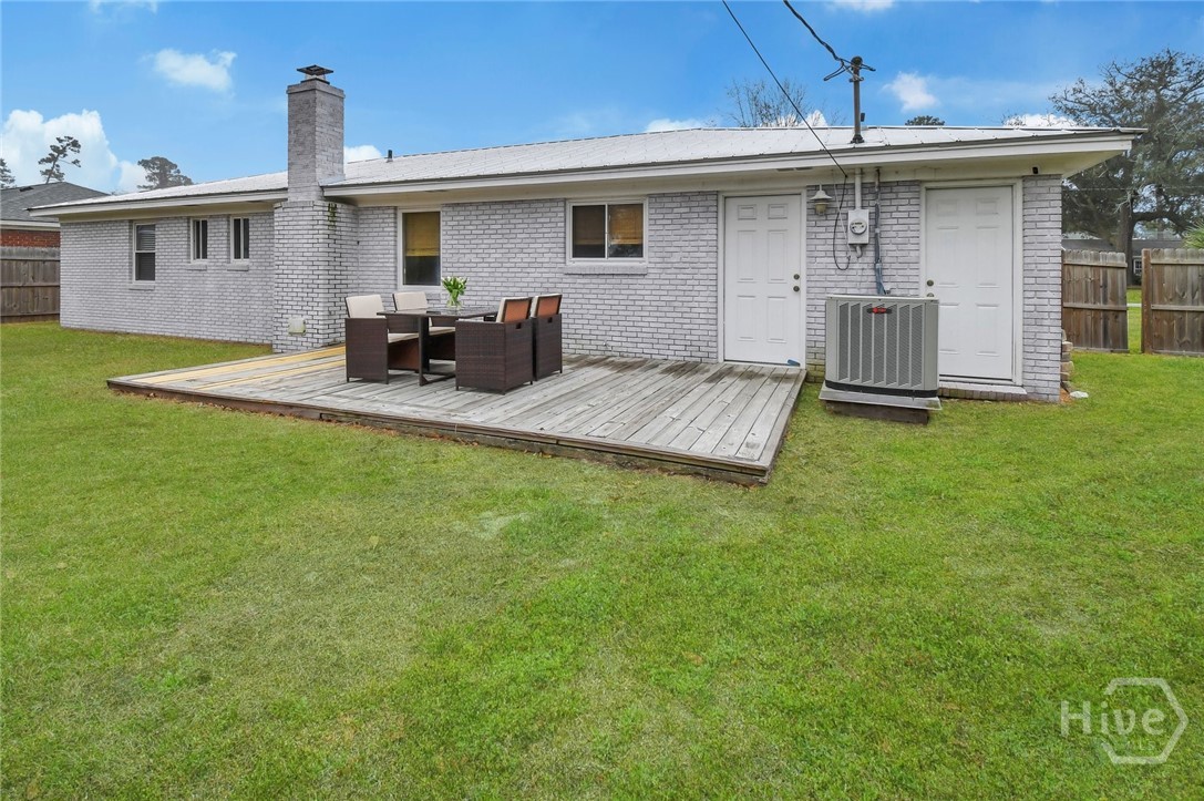 1015 Reita Street Property Photo 29