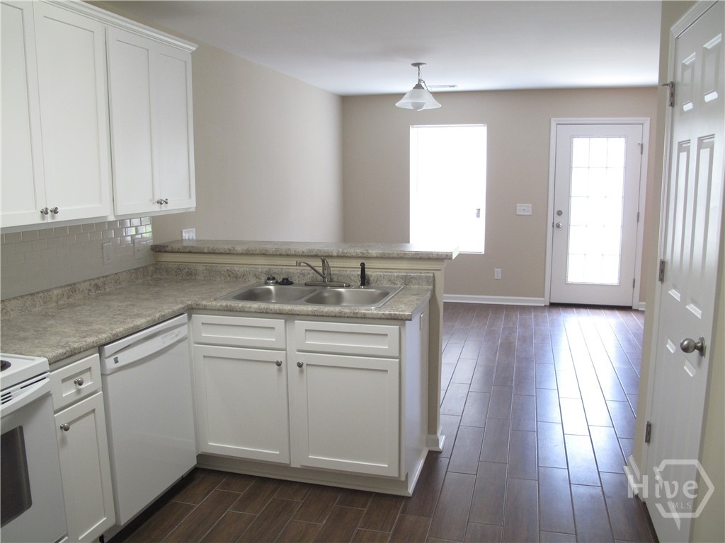 165 Connor Loop Property Photo 9