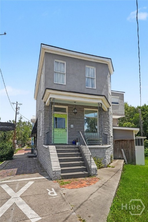 2312 Abercorn Street Property Photo 1