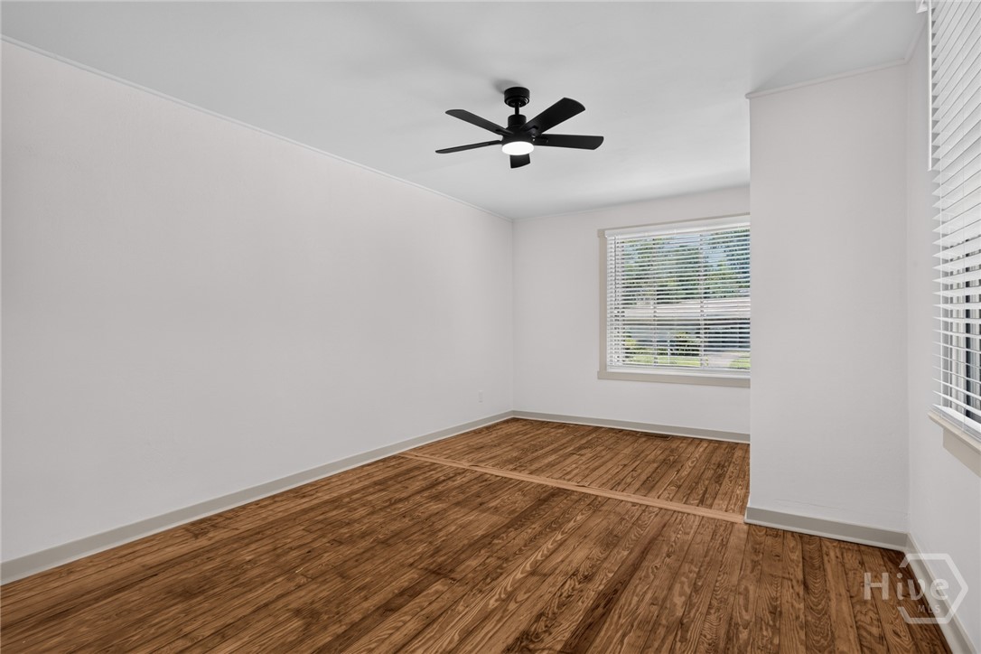 631 W 45th Street Property Photo 31
