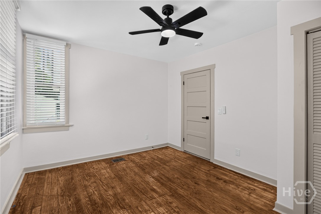 631 W 45th Street Property Photo 39