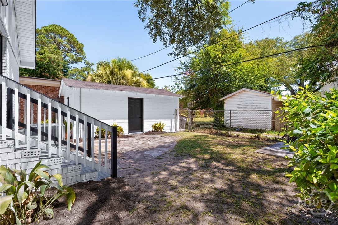 631 W 45th Street Property Photo 48