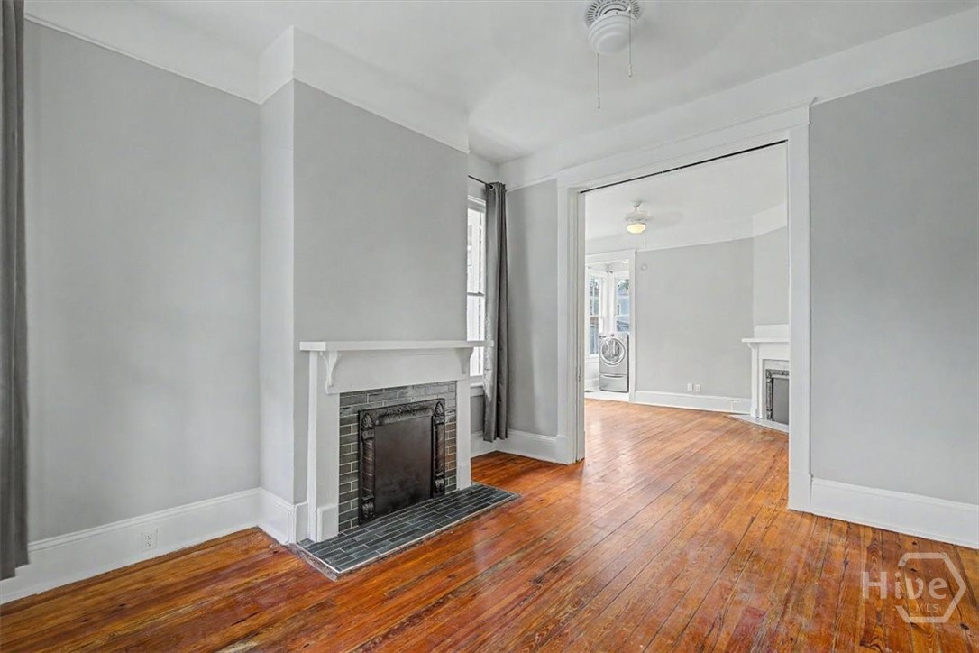301 W 34th Street Property Photo 12