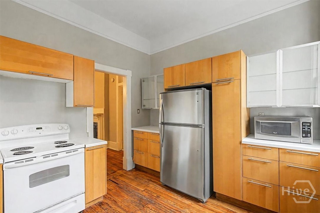 301 W 34th Street Property Photo 21