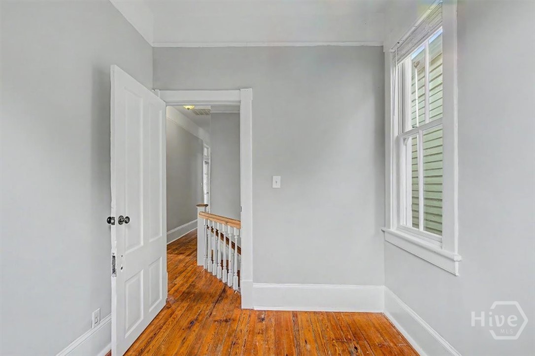 301 W 34th Street Property Photo 28