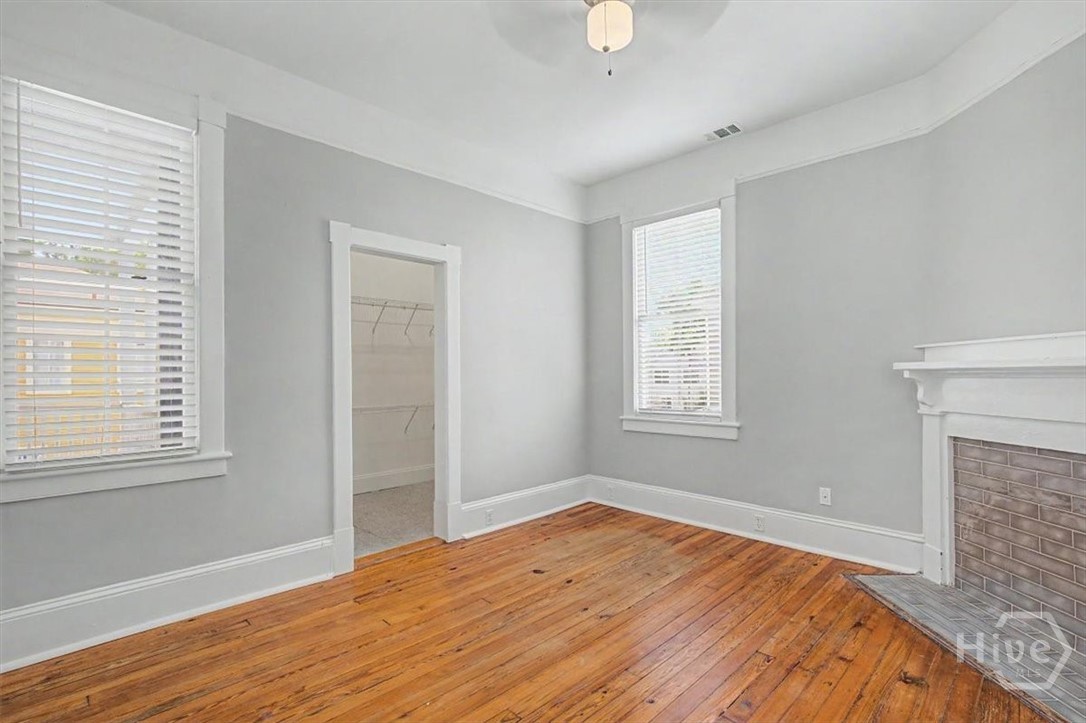 301 W 34th Street Property Photo 35