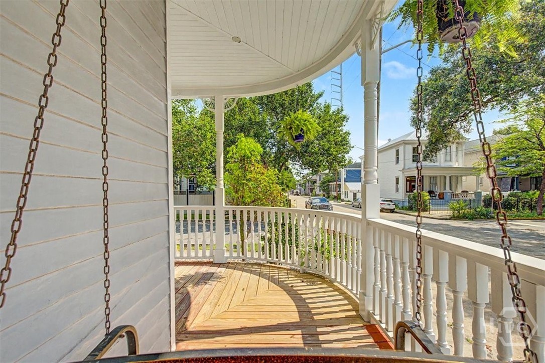 301 W 34th Street Property Photo 44
