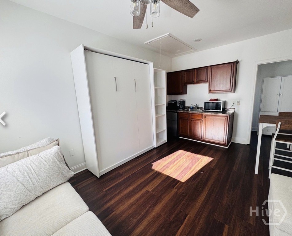 316a E 31st Street Property Photo 3