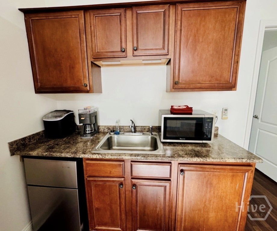 316a E 31st Street Property Photo 6